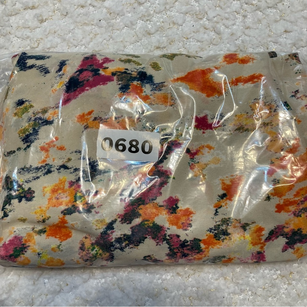 ✨ Izzy & Lola Floral Blouse – Soft & Feminine 🌸✨ - Picture 12 of 12